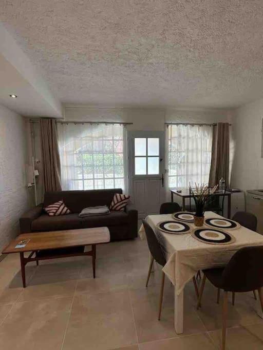 Appartement 30 M De La Plage กรีโมด์ ภายนอก รูปภาพ