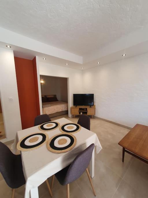 Appartement 30 M De La Plage กรีโมด์ ภายนอก รูปภาพ