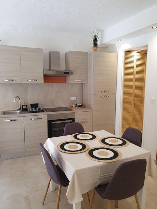 Appartement 30 M De La Plage กรีโมด์ ภายนอก รูปภาพ
